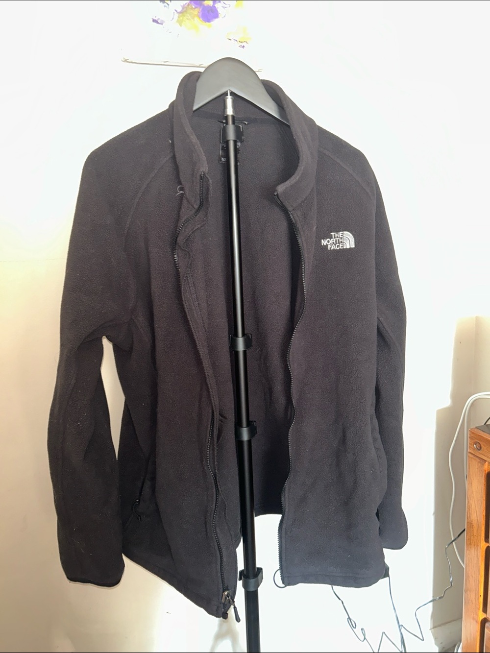 The North Face Black Lightweight Fleece Jacket - Full Zip